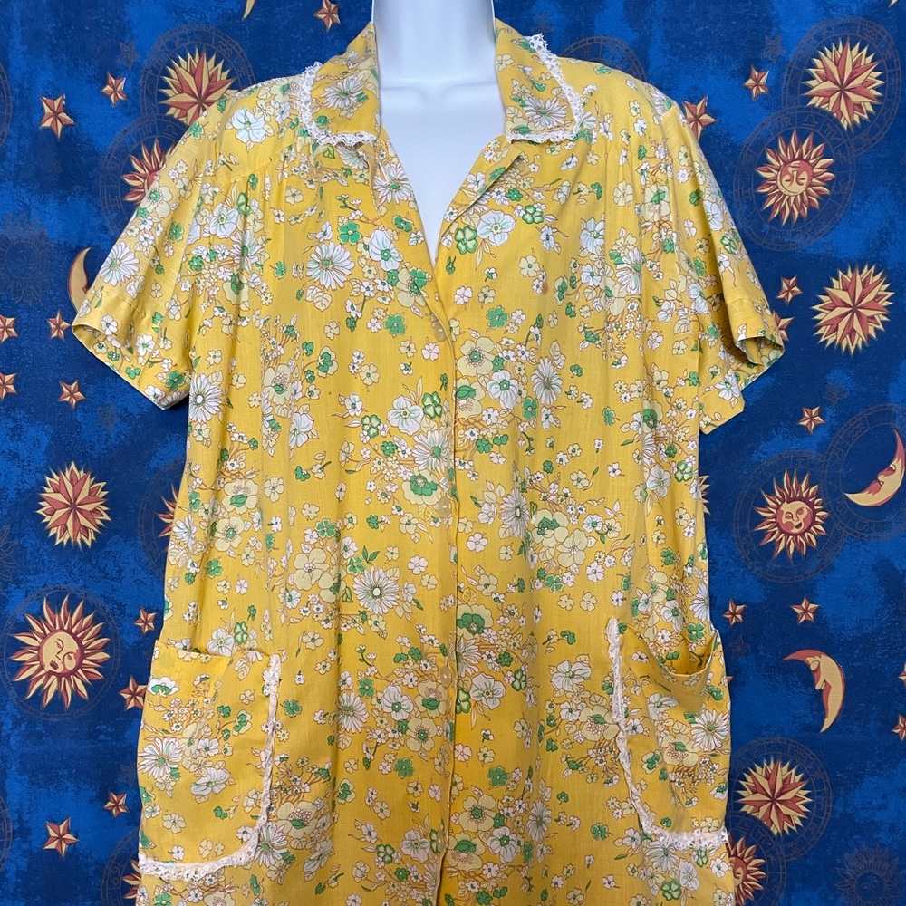 60s vintage button up robe